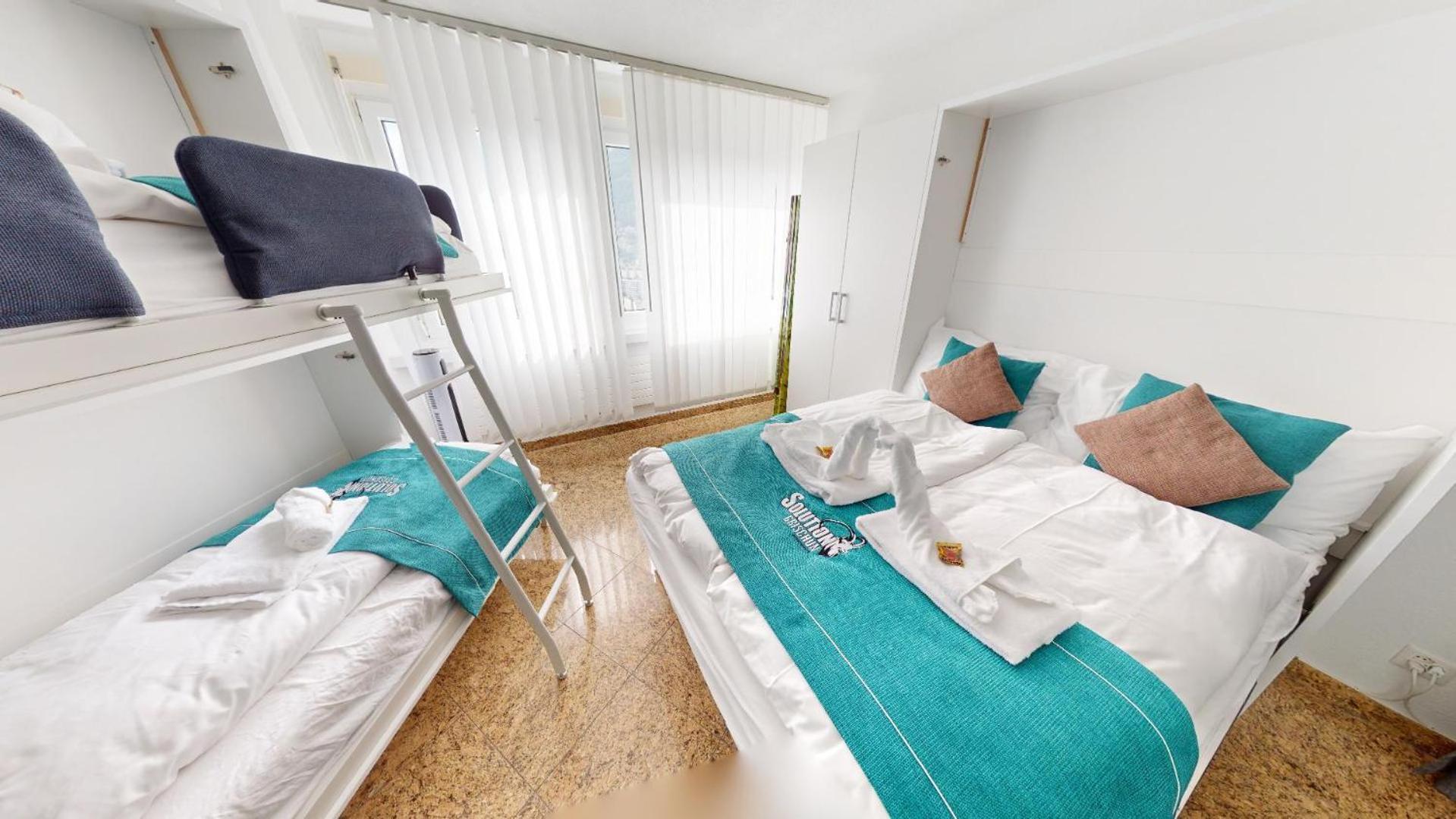 Ueber Den Daecher Von Chur Apartment Exterior photo